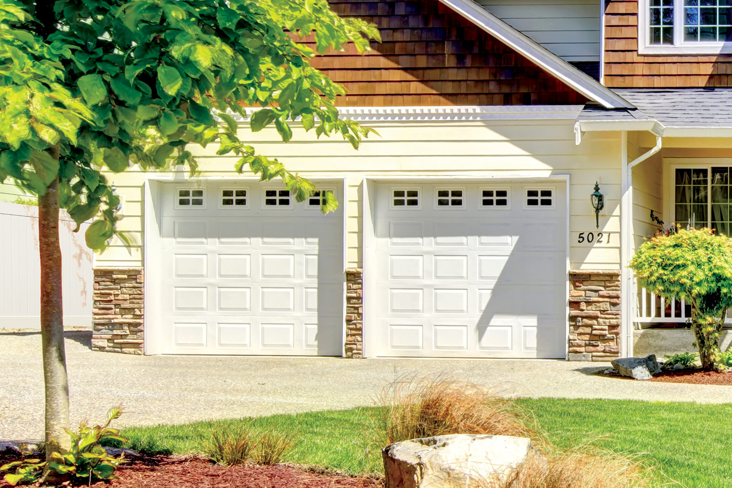 Sixth Avenue Building Products Garage Stop